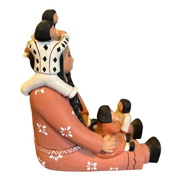 Story Teller Pueblo folk art clay figurine w 5 children 6" tall unsigned, tag - Picture 3 of 10